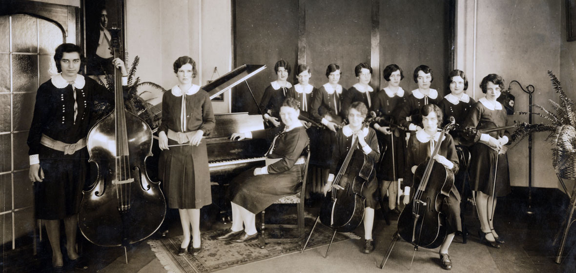 orchesra students 1930-1931